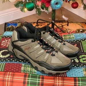 NWT FILA men’s shoes sport walking running SIZE:8